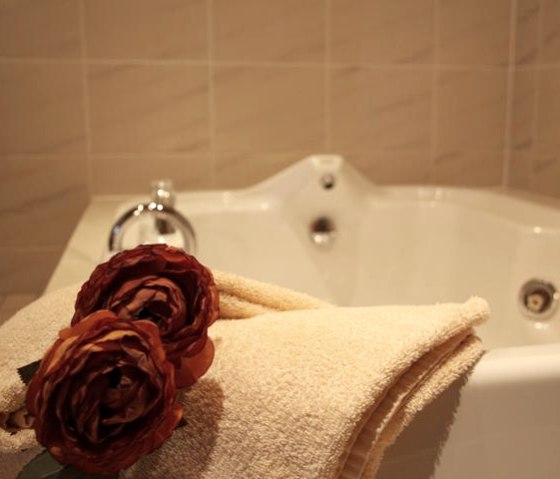 Wellnessbreich mit Sauna, © Nordeifel Tourismus GmbH & Garni Hotel Haus Salzberg Wellnessbreich mit Sauna, © Nordeifel Tourismus GmbH & Garni Hotel Haus Salzberg