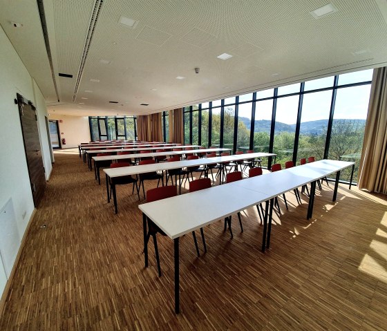 Tagungsraum Eifelpanorama, © Nordeifel Tourismus GmbH & Jugendherberge Gem+nd Voogelang Tagungsraum Eifelpanorama, © Nordeifel Tourismus GmbH & Jugendherberge Gem+nd Voogelang