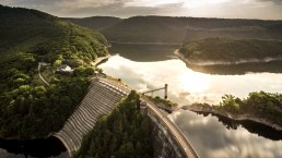 Blick auf Urfttalsperre im Nationalpark Eifel, © Eifel Tourismus GmbH, D. Ketz Blick auf Urfttalsperre im Nationalpark Eifel, © Eifel Tourismus GmbH, D. Ketz