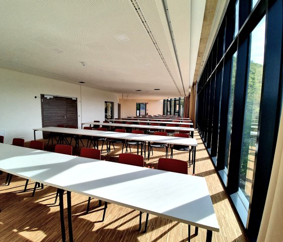 Tagungsraum Eifelpanorama-, © Nordeifel Tourismus GmbH & Jugendherberge Gemünd Vogelsang Tagungsraum Eifelpanorama-, © Nordeifel Tourismus GmbH & Jugendherberge Gemünd Vogelsang