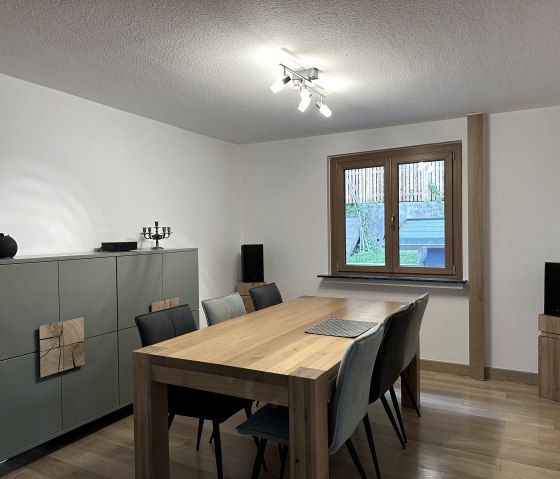 Wohn-/Esszimmer_, © Nordeifel Tourismus GmbH & Ferienhaus Ginkgo Biloba Wohn-/Esszimmer_, © Nordeifel Tourismus GmbH & Ferienhaus Ginkgo Biloba