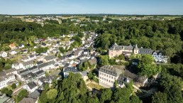 Blankenheim ist umgeben von Natur, © Eifel Tourismus GmbH, Dominik Ketz - finaziert durch REACT-EU Blankenheim ist umgeben von Natur, © Eifel Tourismus GmbH, Dominik Ketz - finaziert durch REACT-EU