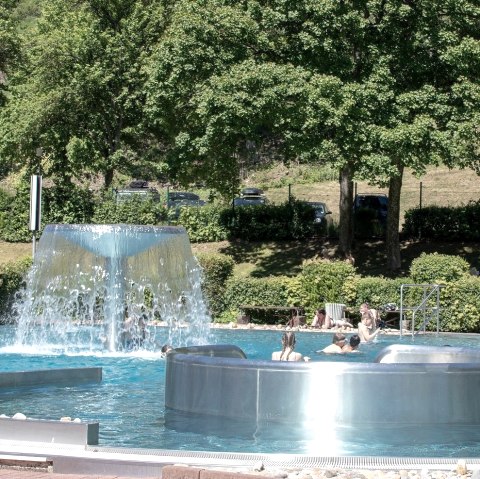 Freibad Schwimmbecken, &copy; Stadt Schleiden / Kerstin Wielsp&uuml;tz