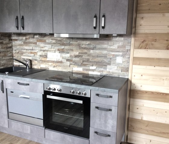 K&uuml;chenzeile, &copy; Nordeifel Tourismus GmbH & Fewo Eifeler Edelsteine Aquamarin