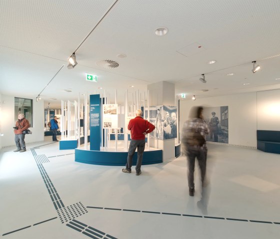 Blick in die Ausstellung Bestimmung Herrenmensch, &copy; Vogelsang IP-Roman H&ouml;vel