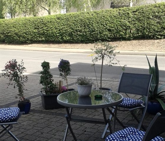 Vorhof, &copy; Nordeifel Tourismus GmbH & Ferienwohnung Eifelgold, Herhahn