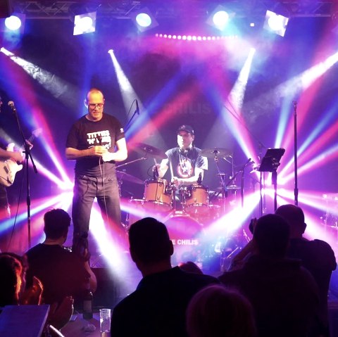 The Chilis, &copy; The Chilis