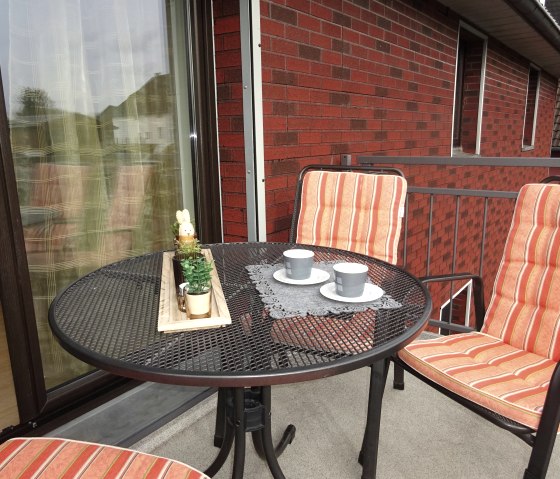 Vogelnest mit Balkon