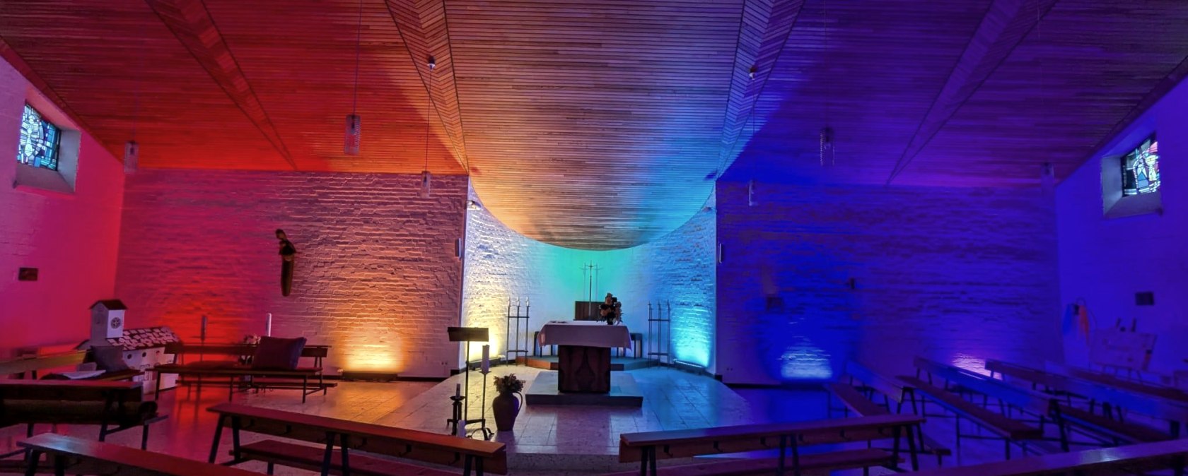 LichtErlebnisKirche Scheuren, &copy; Julia Reuss