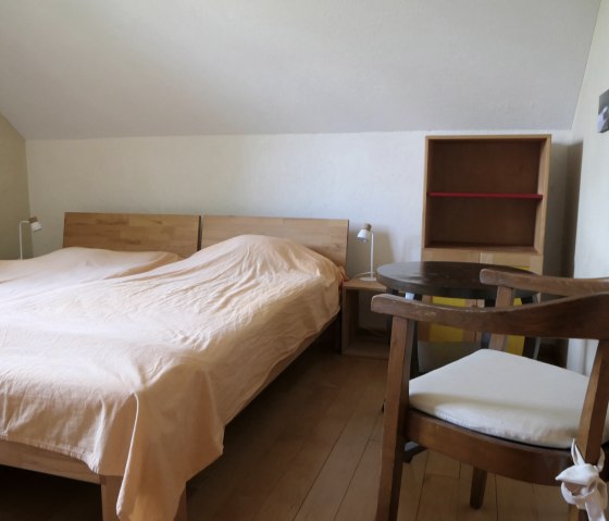 14 kl. Schlafzimmer